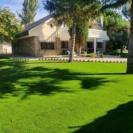 Villa Monika Альпедрете Экстерьер фото